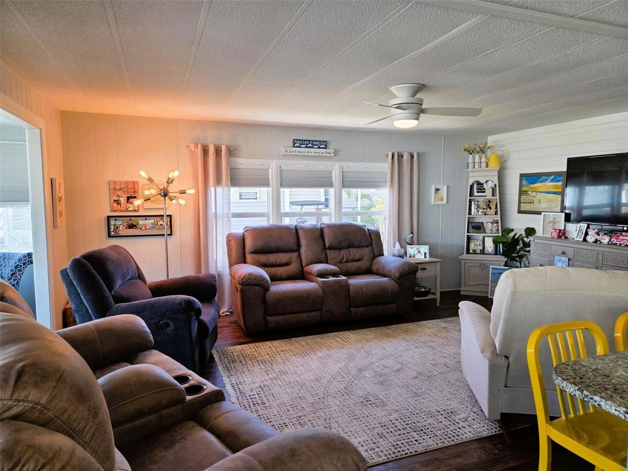 3320 Oakwood Boulevard S, Sarasota, FL 34237 Photo