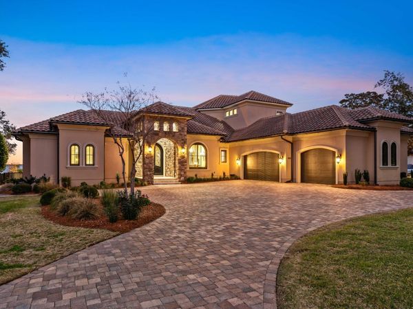 458 Captains Circle, Destin, FL 32541