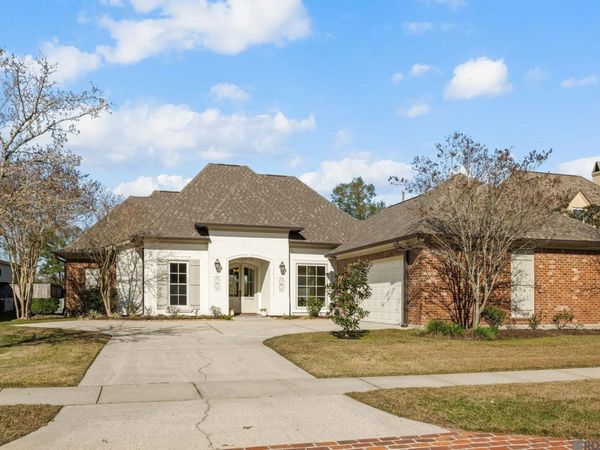 36464 Lake Bend Ave, Prairieville, LA 70769