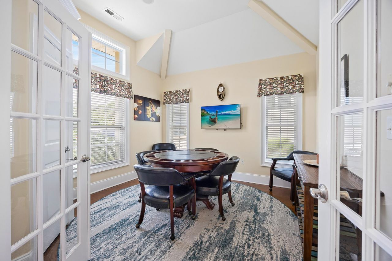 1527 Biltmore Dr. Photo 10