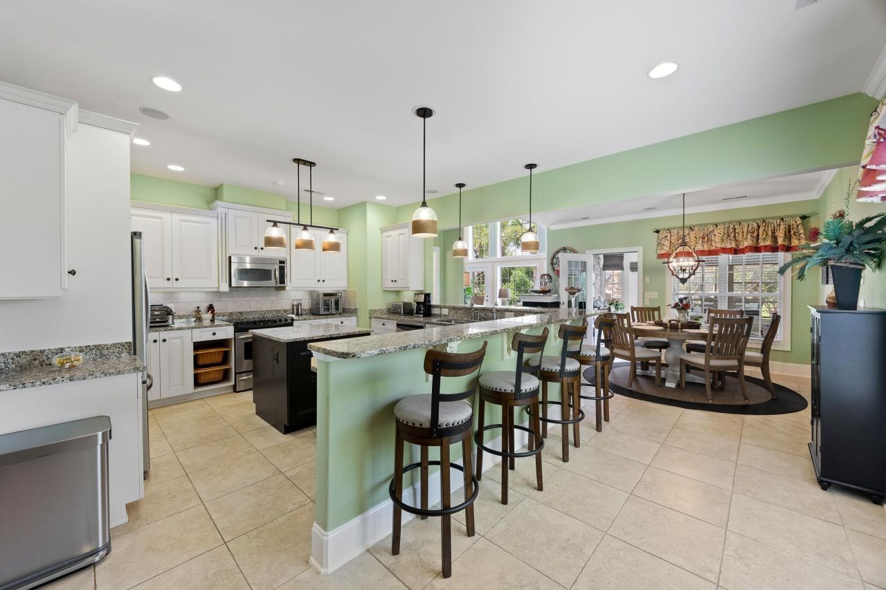 1527 Biltmore Dr. Photo 11