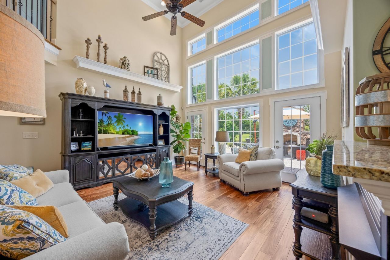 1527 Biltmore Dr. Photo 6