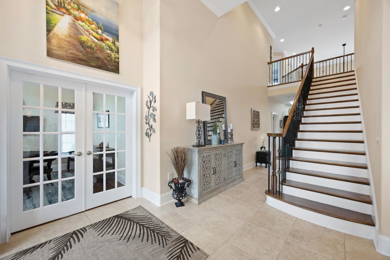 1527 Biltmore Dr. Photo 9