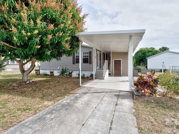 807 Beech Ct, Barefoot Bay, FL 32976