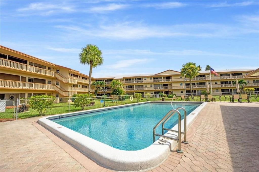 5300 Washington Street, Unit 108d, Hollywood, FL 33021 Photo