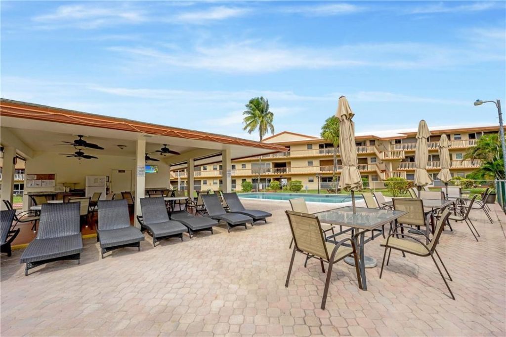 5300 Washington Street, Unit 108d, Hollywood, FL 33021 Photo