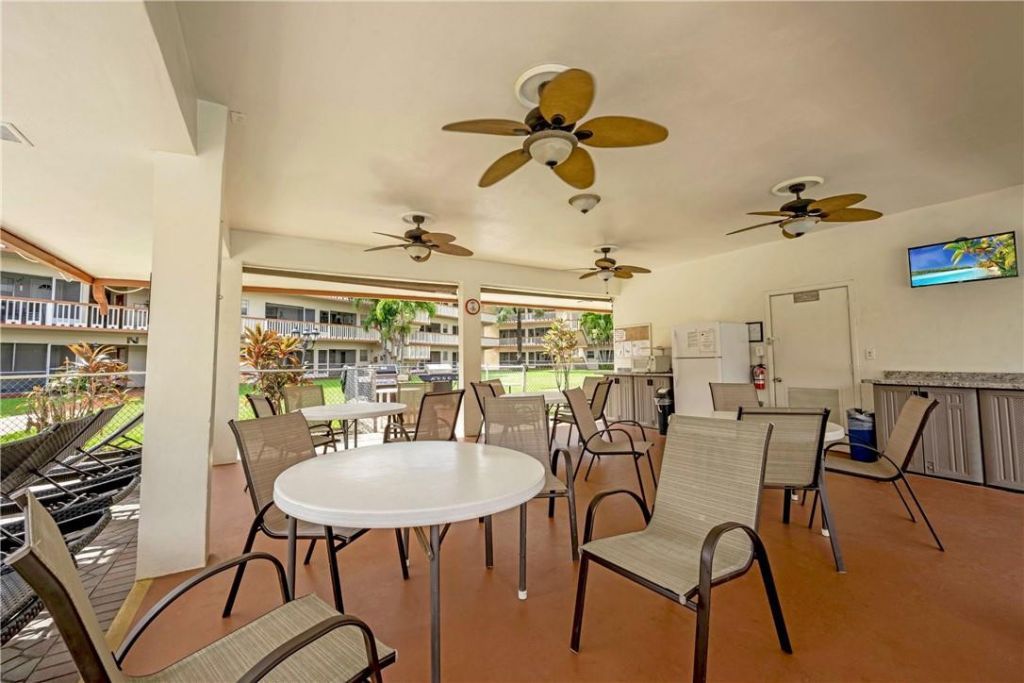 5300 Washington Street, Unit 108d, Hollywood, FL 33021 Photo