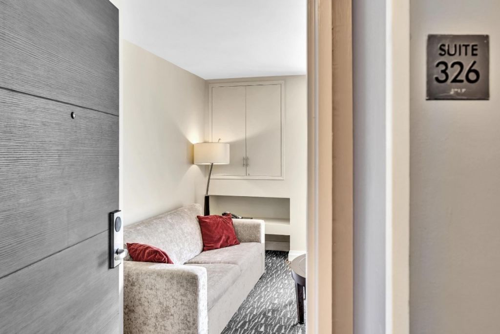 2670 E Sunrise Boulevard, Unit 326, Fort Lauderdale, FL 33304 Photo