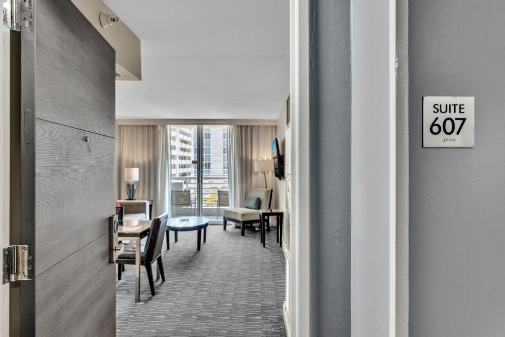 2670 E Sunrise Boulevard, Unit 607, Fort Lauderdale, FL 33304 Photo