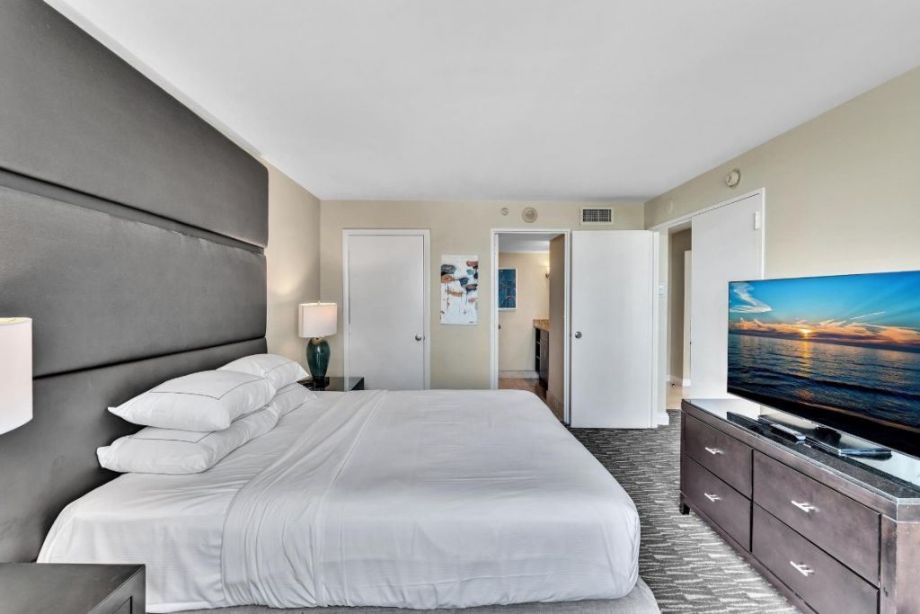 2670 E Sunrise Boulevard, Unit 607, Fort Lauderdale, FL 33304 Photo