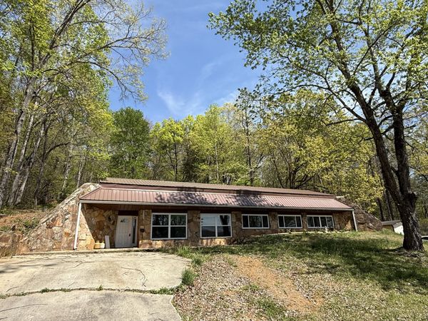 522 College Grove Road, Rockwood, TN 37854