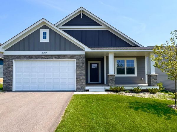 20104 Globe Drive, Lakeville, MN 55044