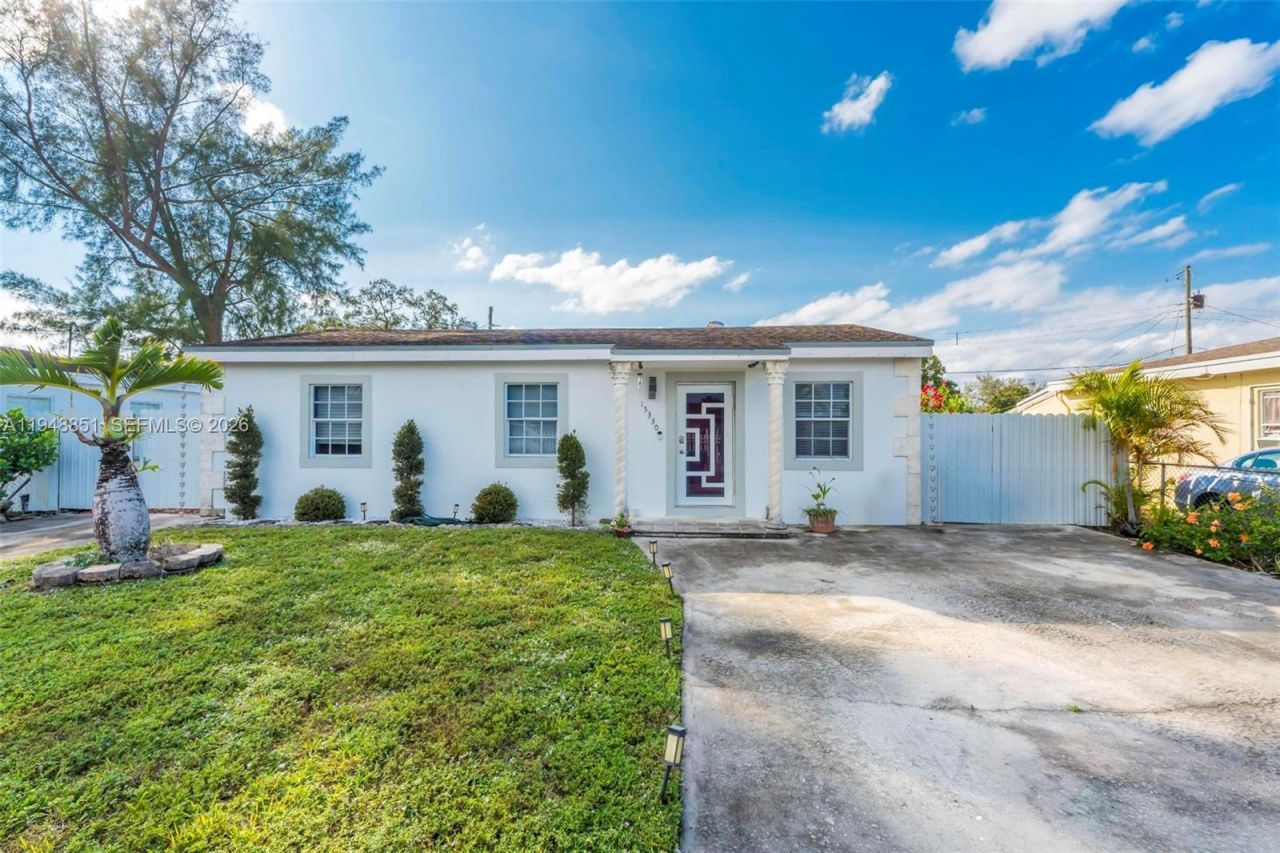 15330 NW 29th Ct, Miami Gardens, FL 33054 Photo