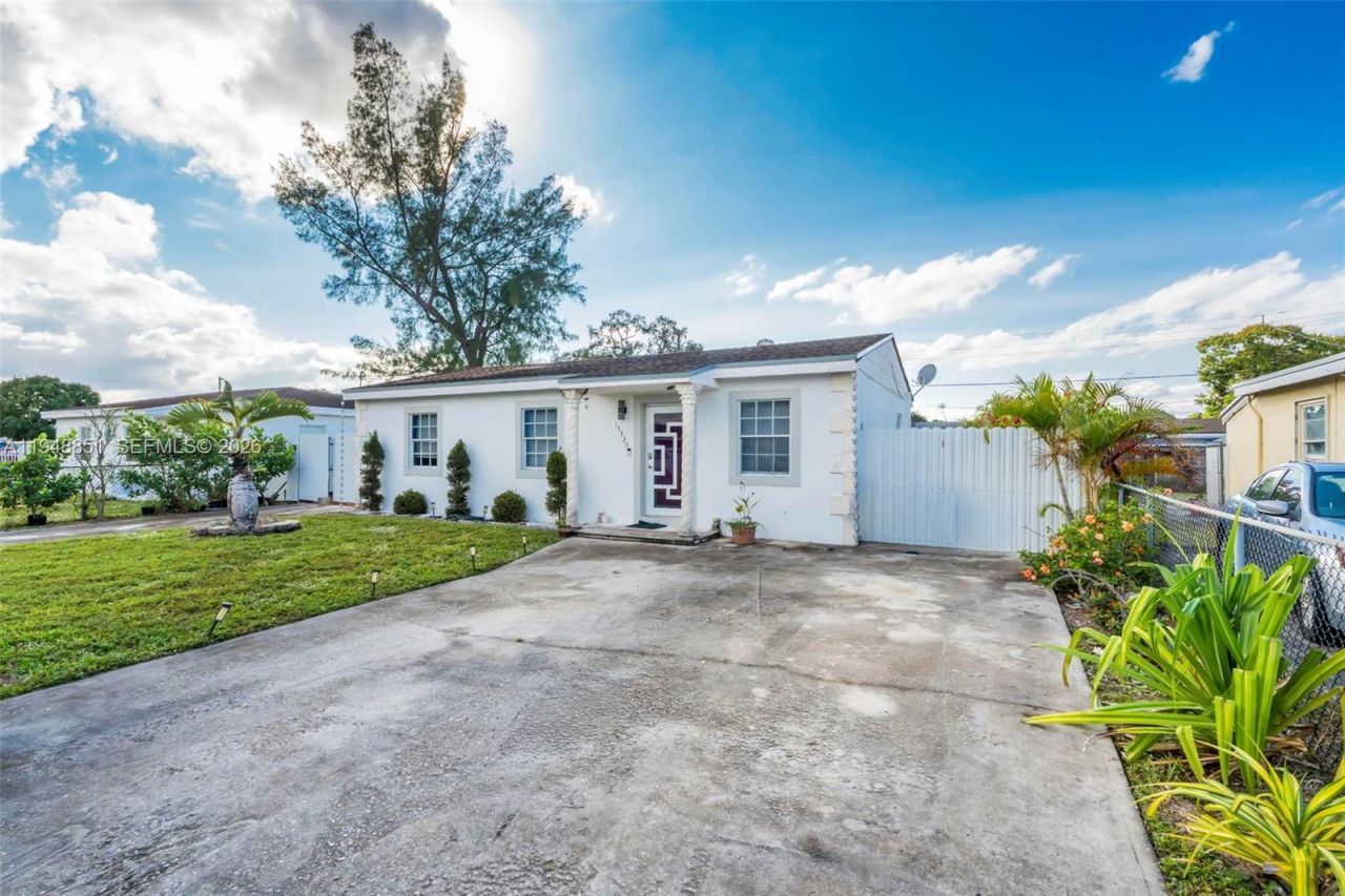 15330 NW 29th Ct, Miami Gardens, FL 33054 Photo