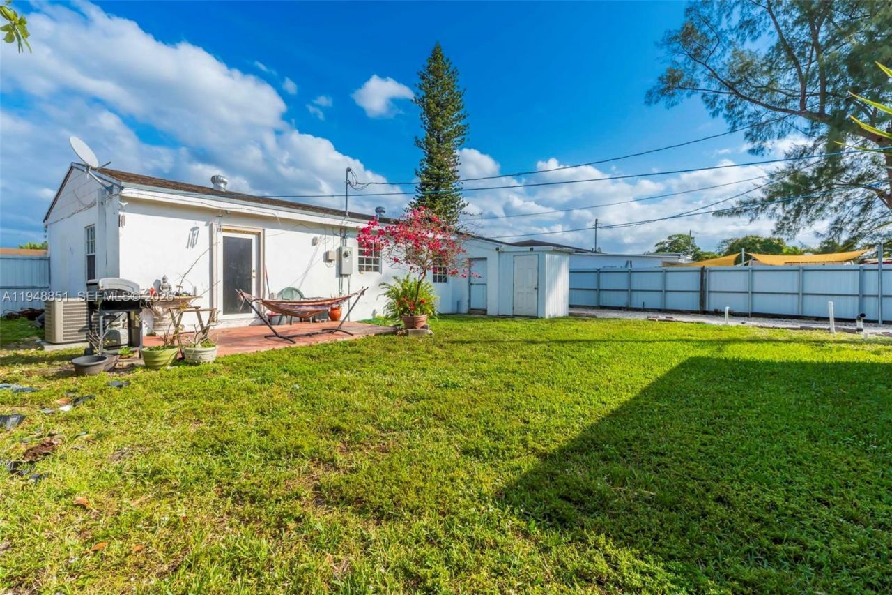 15330 NW 29th Ct, Miami Gardens, FL 33054 Photo