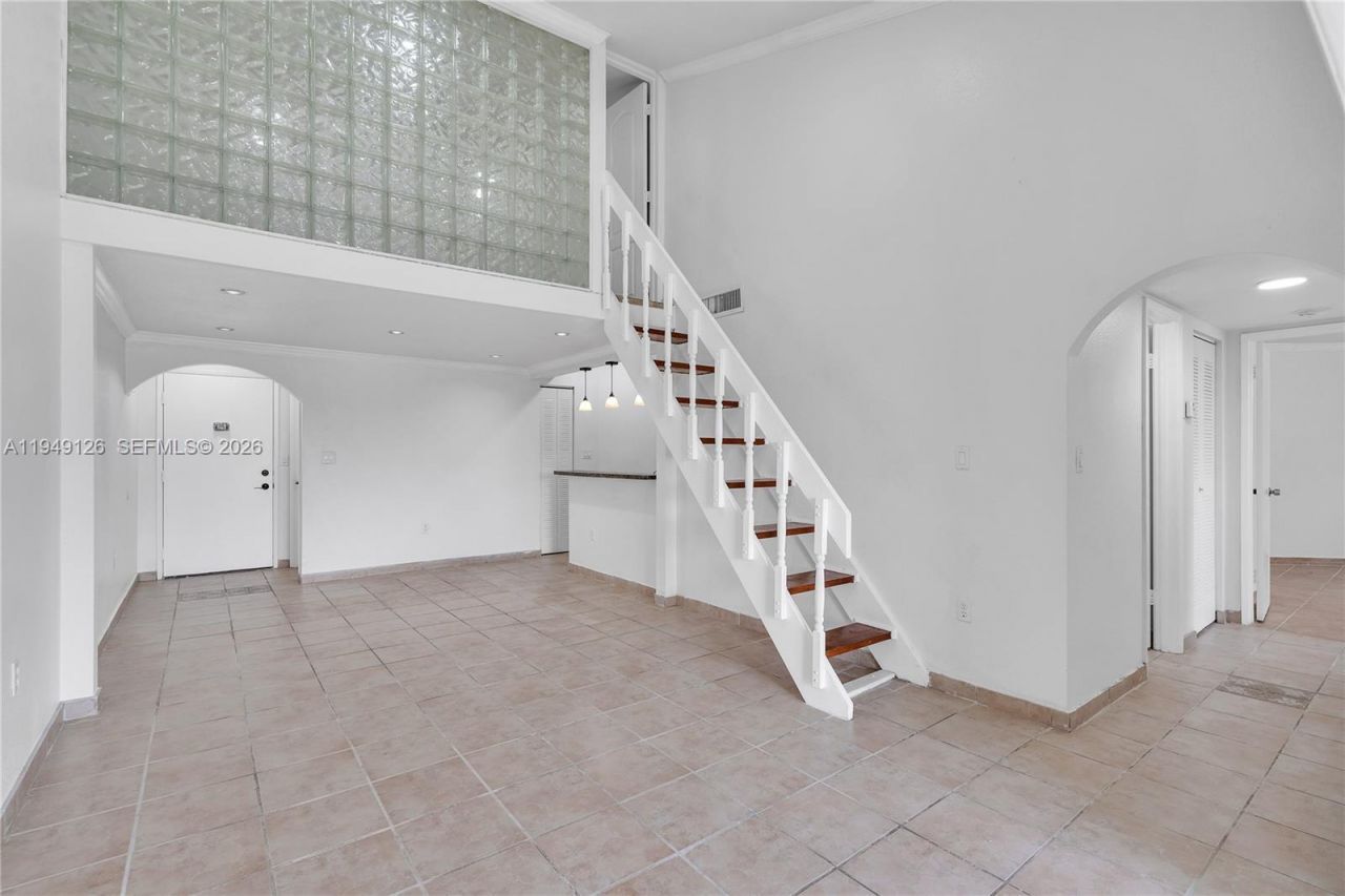 10257 NW 9th St Cir, Unit 207-10, Miami, FL 33172 Photo