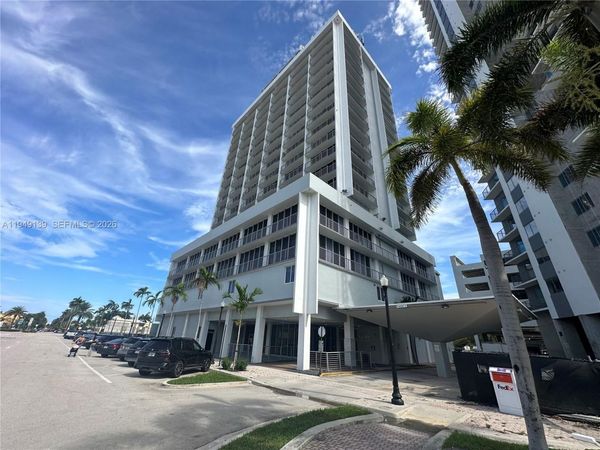 1720 Harrison St, Unit 17E-F, Hollywood, FL 33020