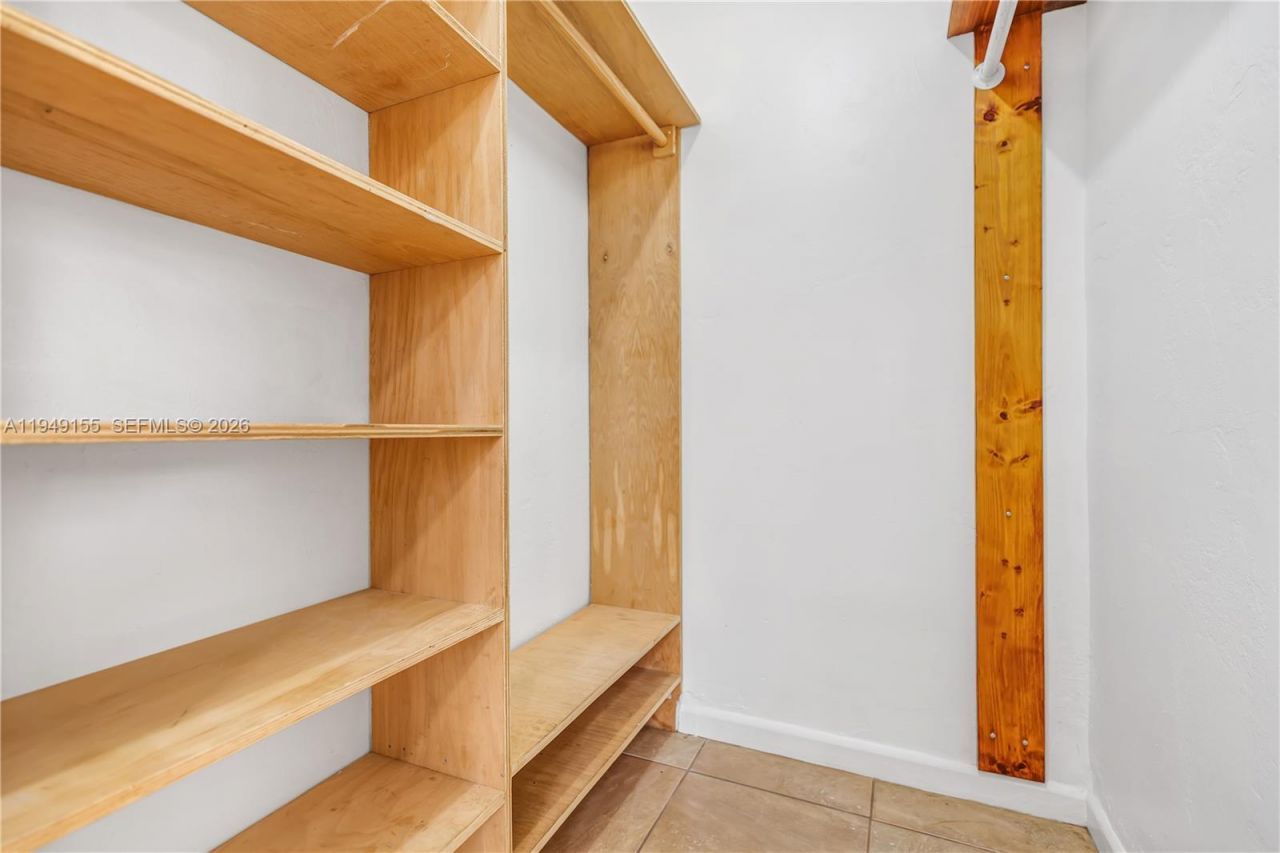 567 NW 90th St, Unit 3, El Portal, FL 33150 Photo