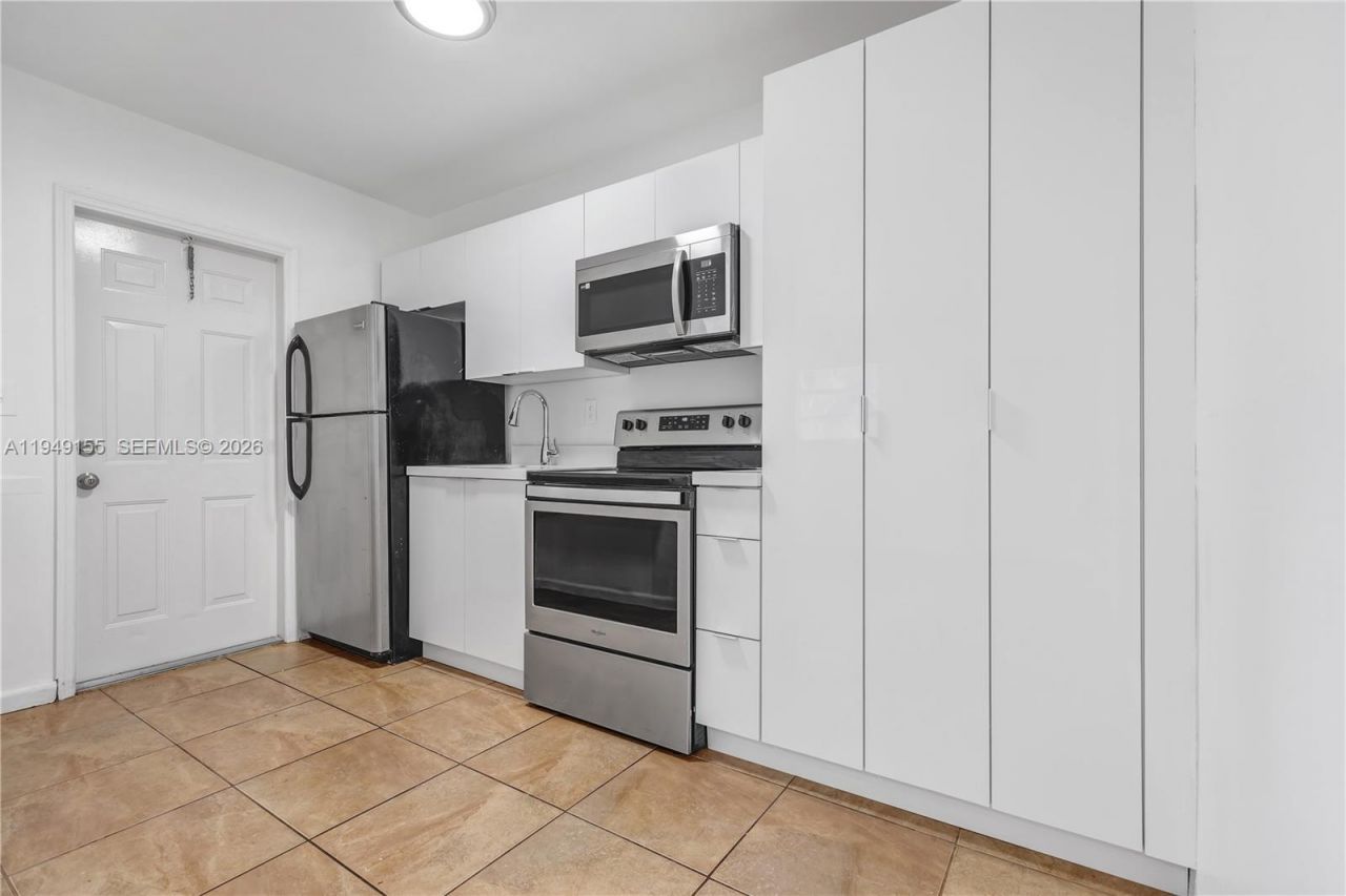 567 NW 90th St, Unit 3, El Portal, FL 33150 Photo