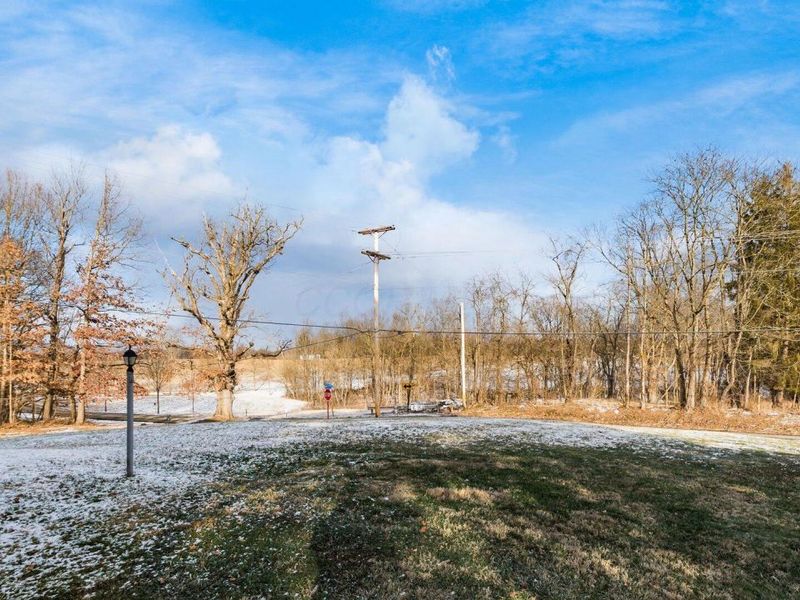 6295 Dresden Road, Zanesville, OH 43701 Photo 26