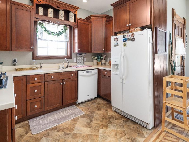 305 W Cherry Street, Clyde, OH 43410 Photo 9