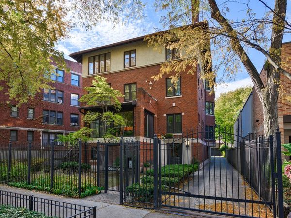 4224 N Hazel Street, Unit 3, Chicago, IL 60613