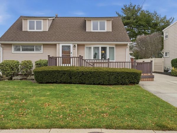 47 Vincent Road, Hicksville, NY 11801