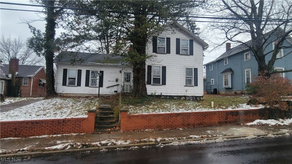 1312 Wooster Road W, Barberton, OH 44203 Main Photo