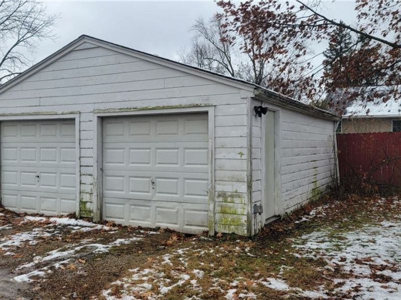 1312 Wooster Road W, Barberton, OH 44203 Photo 3