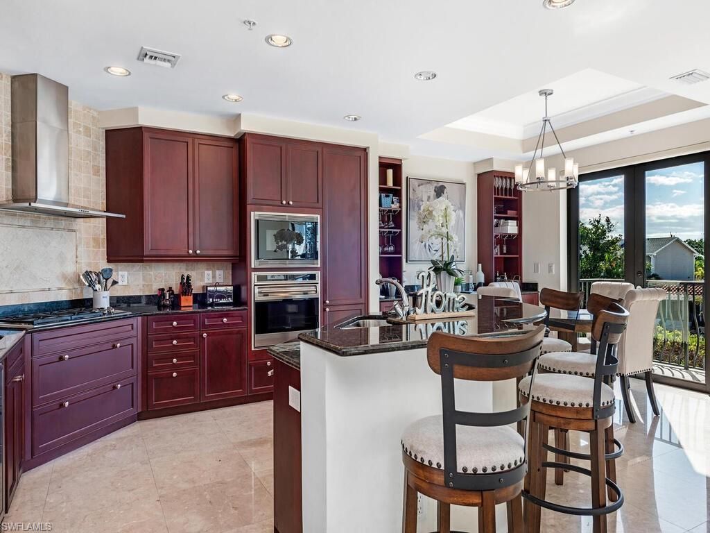 1530 5th Ave S, Unit C206, Naples, FL 34102 Photo