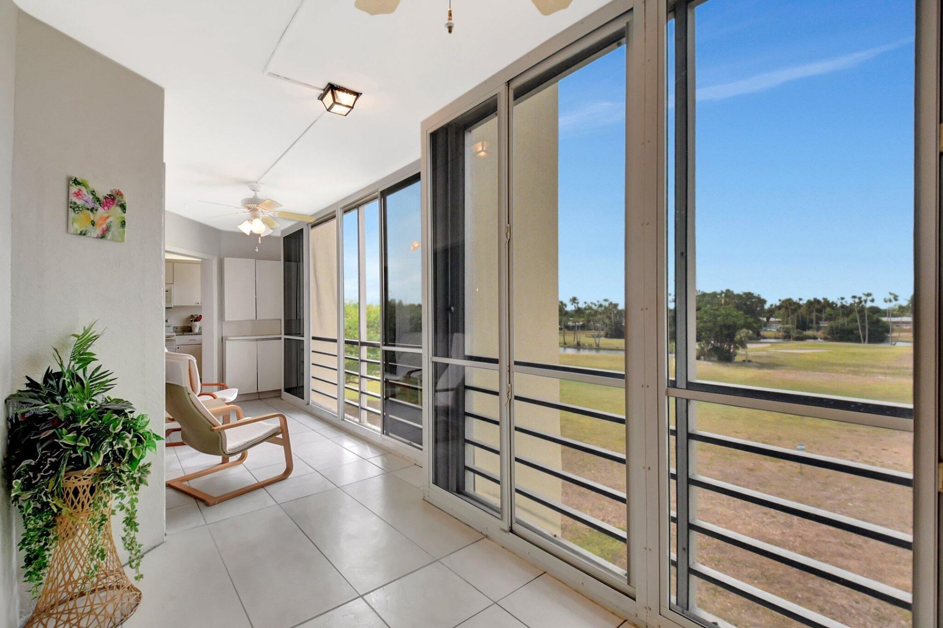 3951 Via Poinciana, Unit 415, Lake Worth, FL 33467 Photo