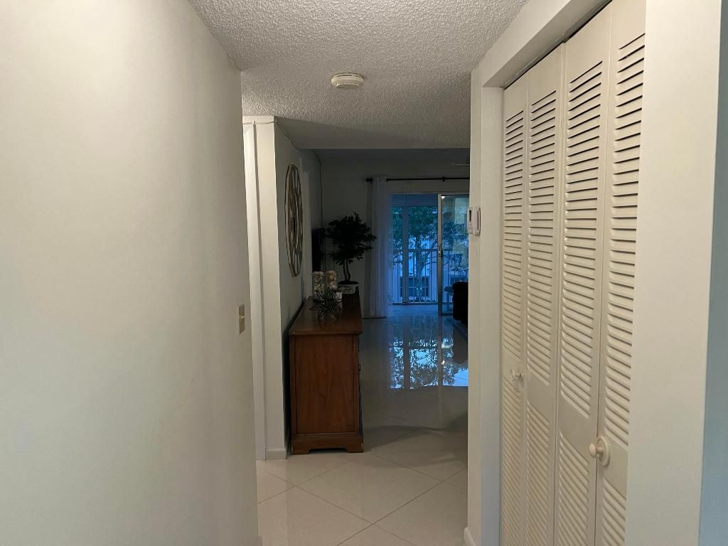 18081 SE Country Club Drive, Unit 7-69, Jupiter, FL 33469 Photo