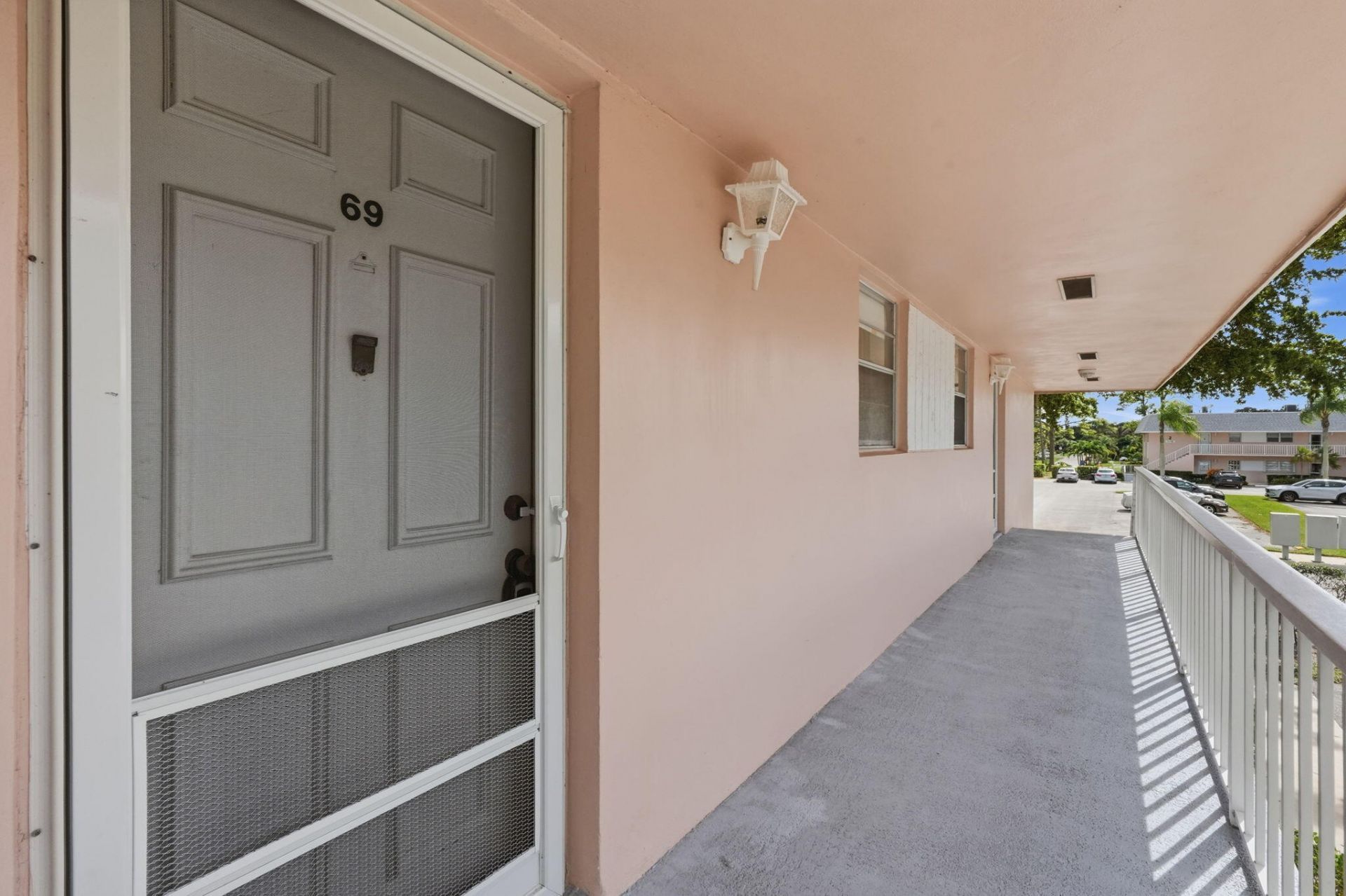 18081 SE Country Club Drive, Unit 7-69, Jupiter, FL 33469 Photo