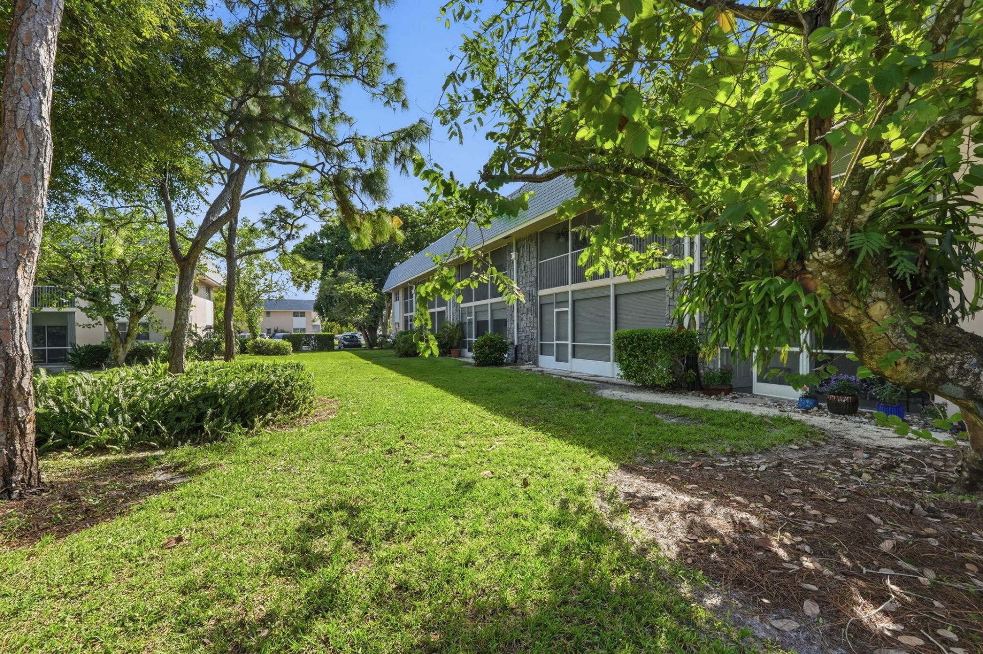 18081 SE Country Club Drive, Unit 7-69, Jupiter, FL 33469 Photo