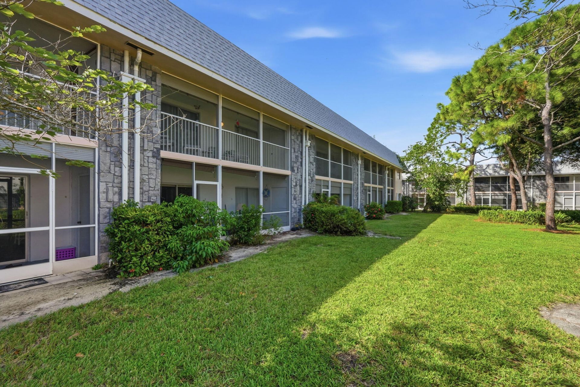 18081 SE Country Club Drive, Unit 7-69, Jupiter, FL 33469 Photo