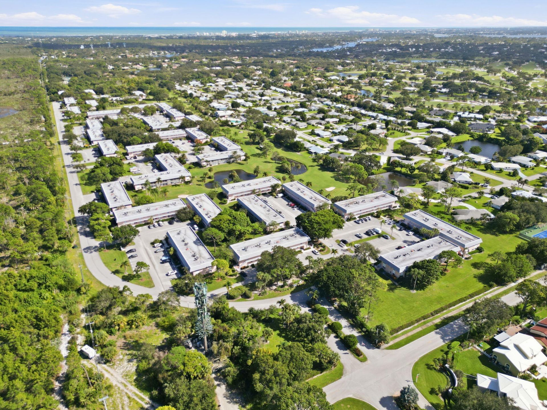 18081 SE Country Club Drive, Unit 7-69, Jupiter, FL 33469 Photo