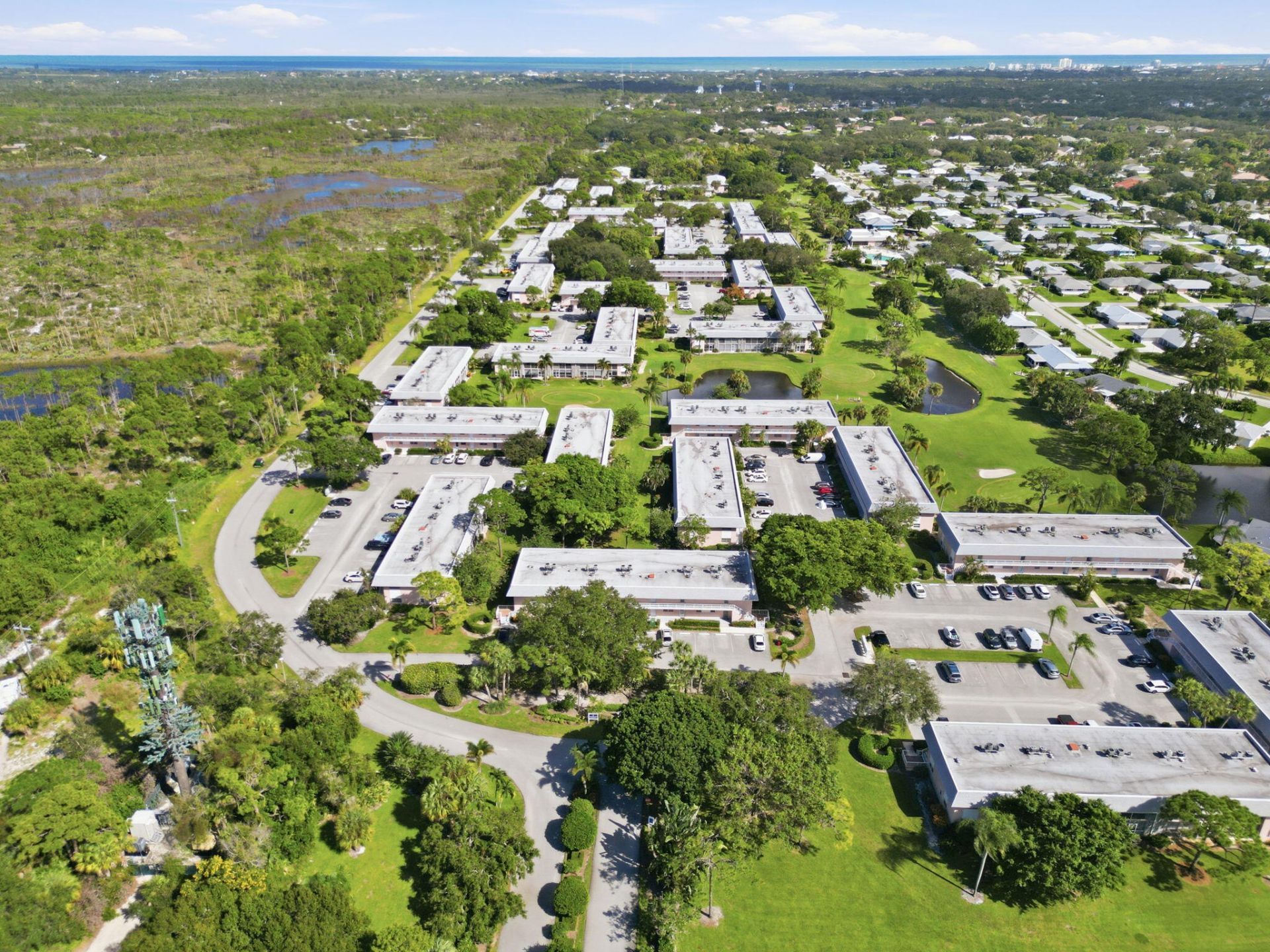 18081 SE Country Club Drive, Unit 7-69, Jupiter, FL 33469 Photo