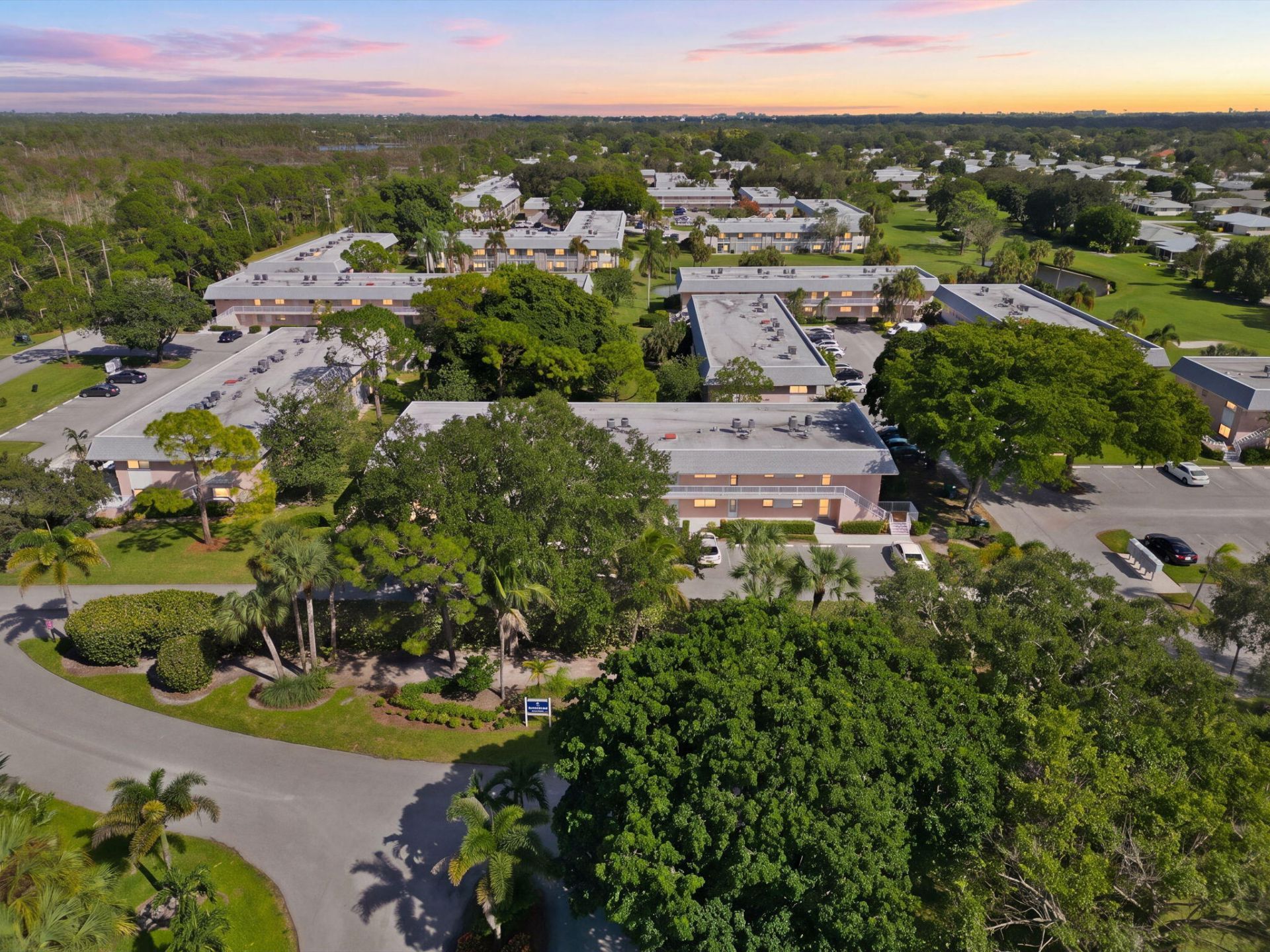 18081 SE Country Club Drive, Unit 7-69, Jupiter, FL 33469 Photo
