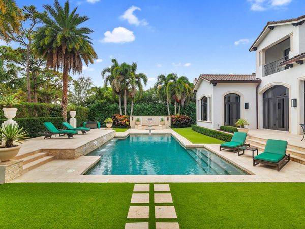 135 W Bears Club Drive, Jupiter, FL 33477