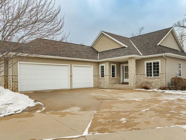 1532 Salem Court SW, Rochester, MN 55902