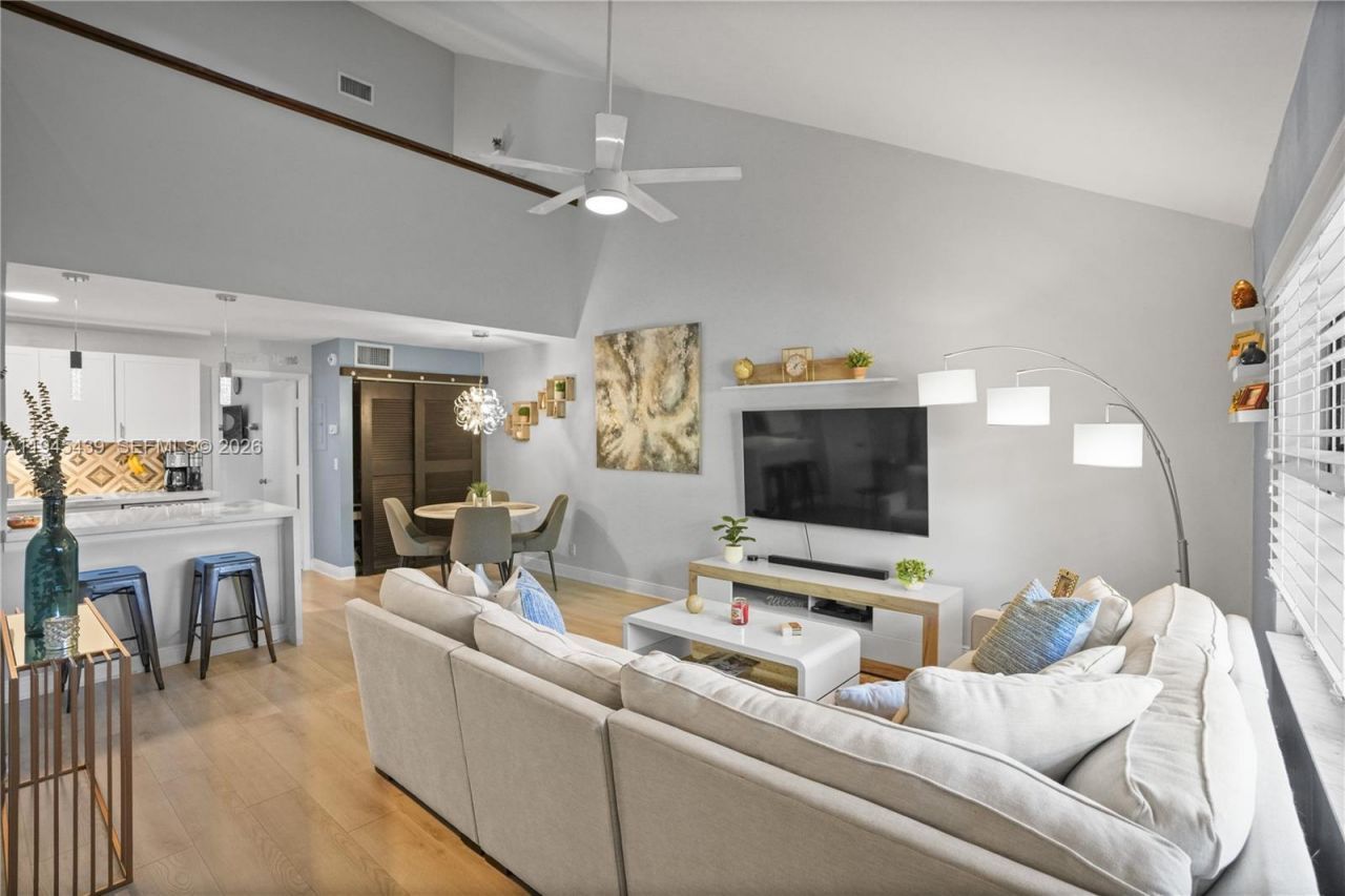 4880 SW 64th Way, Unit 4880, Davie, FL 33314 Photo