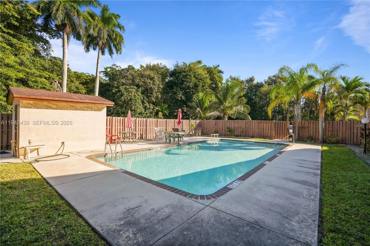 4880 SW 64th Way, Unit 4880, Davie, FL 33314 Photo