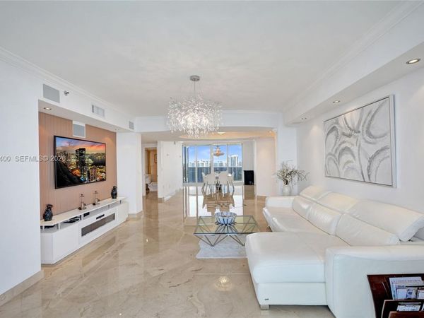 19111 Collins Ave, Unit 2905, Sunny Isles Beach, FL 33160