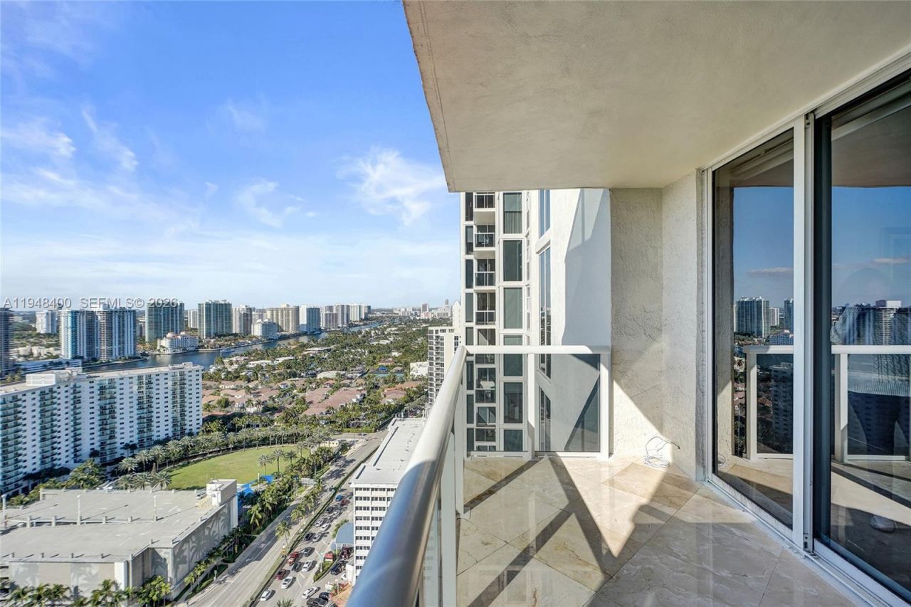 19111 Collins Ave, Unit 2905, Sunny Isles Beach, FL 33160 Photo