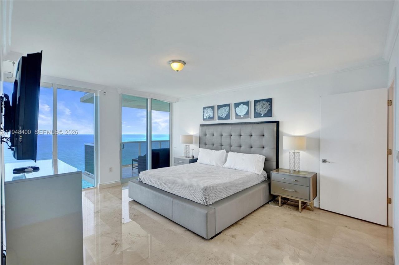 19111 Collins Ave, Unit 2905, Sunny Isles Beach, FL 33160 Photo