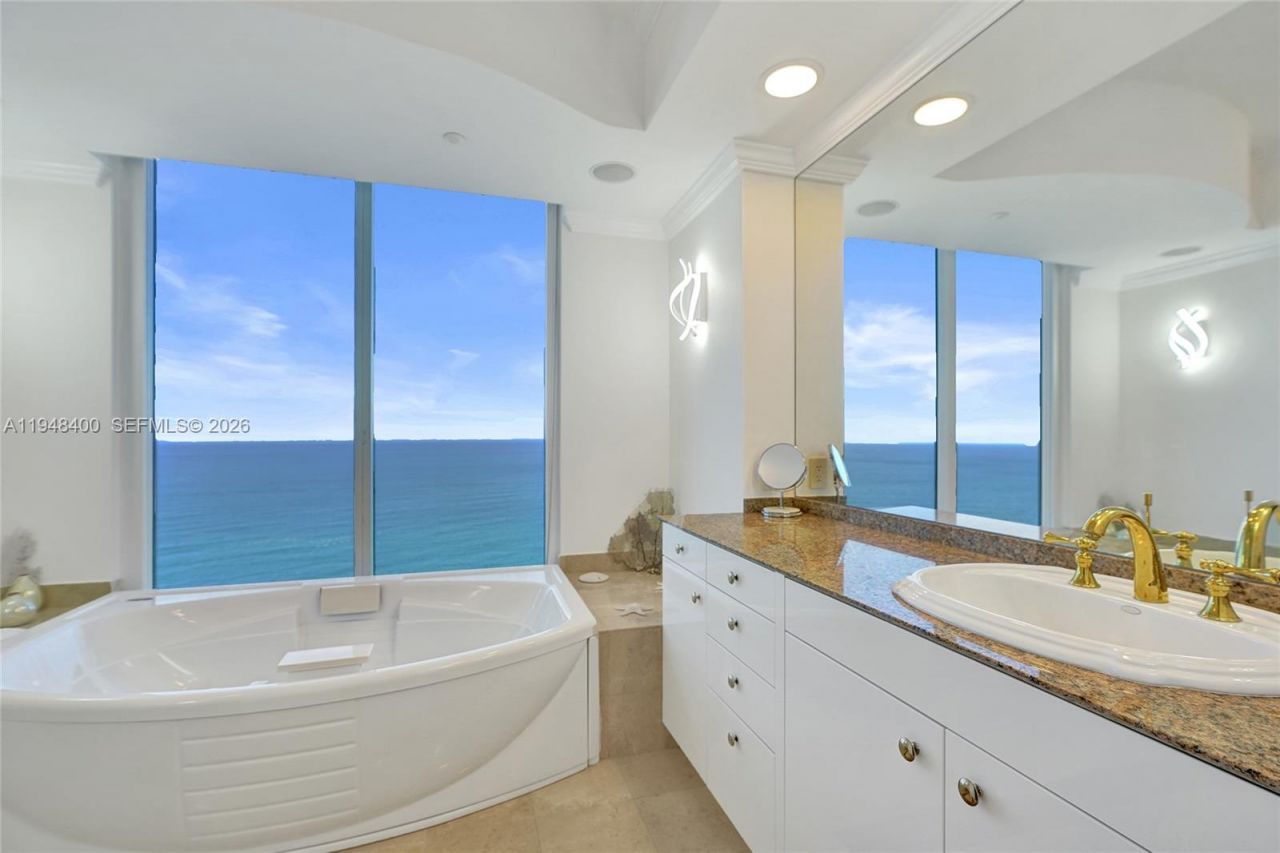 19111 Collins Ave, Unit 2905, Sunny Isles Beach, FL 33160 Photo