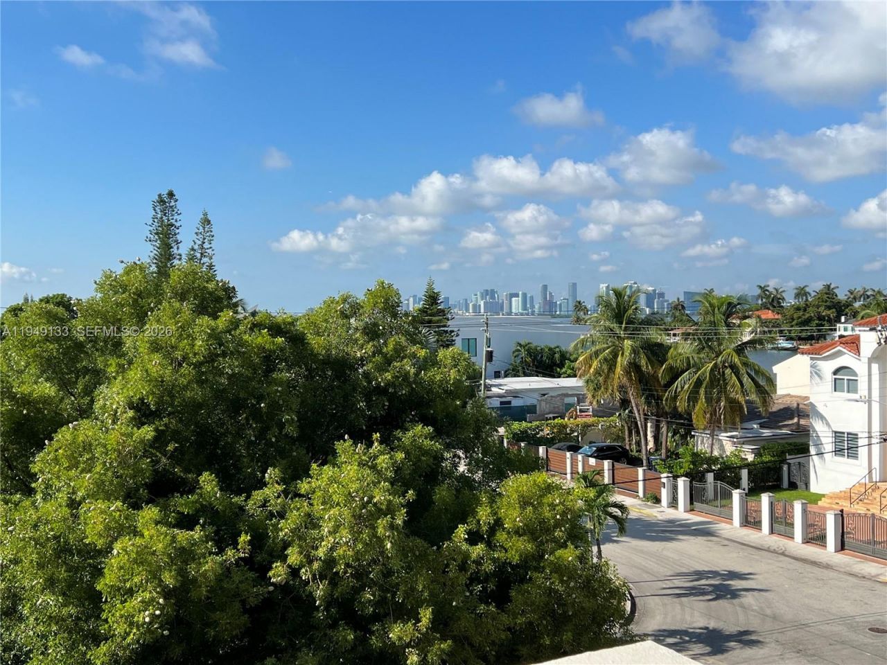 1455 N Treasure Dr, Unit 4P, North Bay Village, FL 33141 Photo