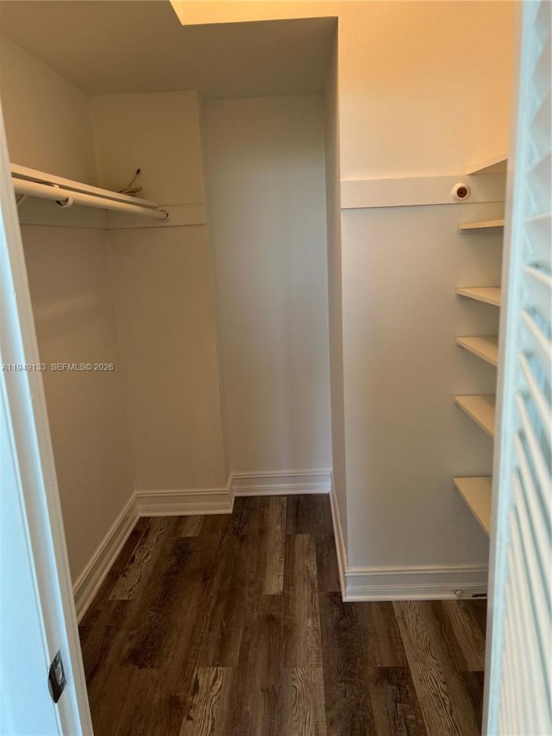 1455 N Treasure Dr, Unit 4P, North Bay Village, FL 33141 Photo