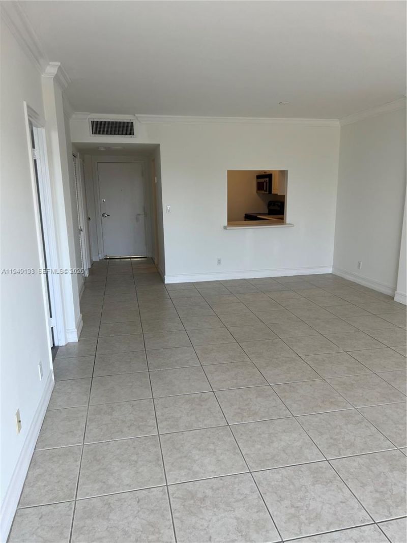 1455 N Treasure Dr, Unit 4P, North Bay Village, FL 33141 Photo