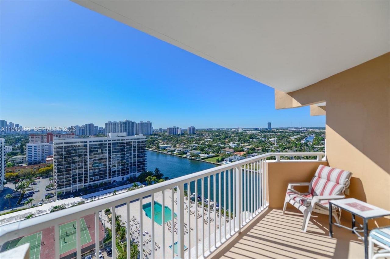 1965 S Ocean Dr, Unit 18K, Hallandale Beach, FL 33009 Photo